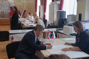 Губернатор Махонин проголосовал в Перми на «УИК будущего»