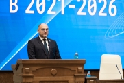 Константин Шестаков официально сложил полномочия