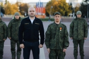 В Самаре губернатор передал спецтехнику для участников СВО и бойцов отряда «БАРС – Крылья»