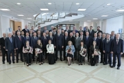 Депутатам свердловского заксобрания вручили мандаты: пришли не все