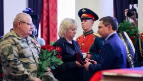 Первые лица УрФО и Свердловской области проводили в последний путь военкора Журавлева