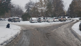 Новосибирск завалило снегом: фоторепортаж