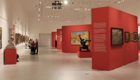 Погружение в эпоху: фоторепортаж с выставки «Герои и будни» в Нижнем Новгороде