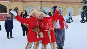 Блины, хороводы и гармонь: на Нижегородской ярмарке начали провожать зиму
