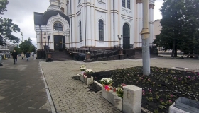 Автобус задавил четверых екатеринбуржцев на пороге храма: место трагедии