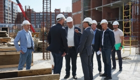 В Иркутске школа на 1225 мест в Союзе готова на треть: председатель Думы сказал, какие работы остались