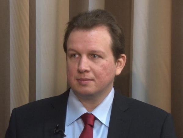 Бышок: все больше стран будут отказываться от расчетов в долларах