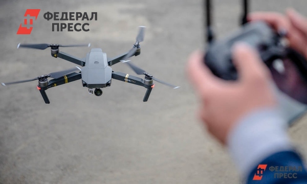 Над Дворцовой площадью во время репетиции парада заметили дрон | Санкт ...