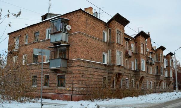 В Челябинске маленький жилой квартал стал эпицентром большого противостояния