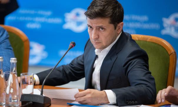 Зеленский устроил скандал с руководителем украинского аэропорта