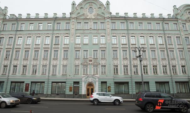 В Совфеде одобрили закон о запрете продавать гаджеты без российского софта