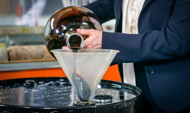 Югра снизила объем добываемой нефти из-за падения котировок