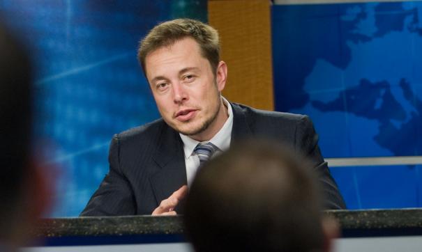 Tesla поставила клиентам почти полмиллиона электромобилей