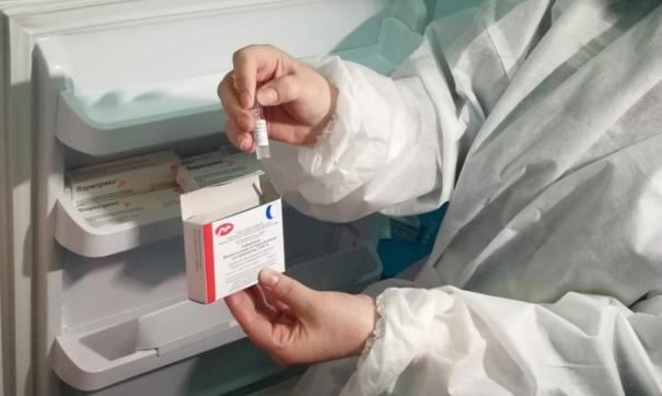 В Новосибирской области стартовала массовая вакцинация «Эпиваккороной»