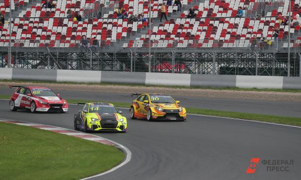 В этом году LADA Sport ROSNEFT использует новое моторное масло Rosneft Magnum Racing