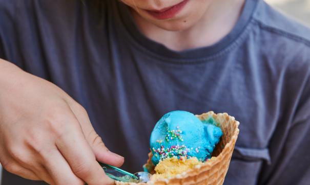 Можно ли детям есть мороженое в жару