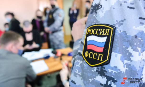 В Кемерове продолжается суд над новокузнечанином, которого обвиняют в убийстве пристава