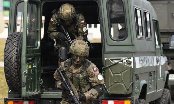 Польская армия проводит учения, но не стремится занять часть Украины