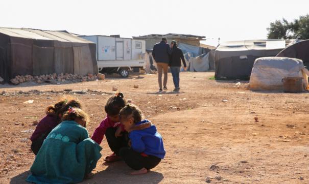 Тюменским бабушкам доставляют детей из сирийских лагерей беженцев