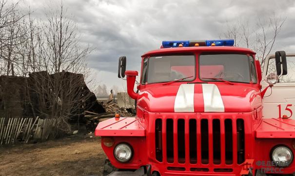 Более 500 пожарных ликвидируют последствия