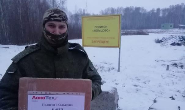 23-летний военнослужащий Эдуард Закиров находится в части вместе со своим отцом