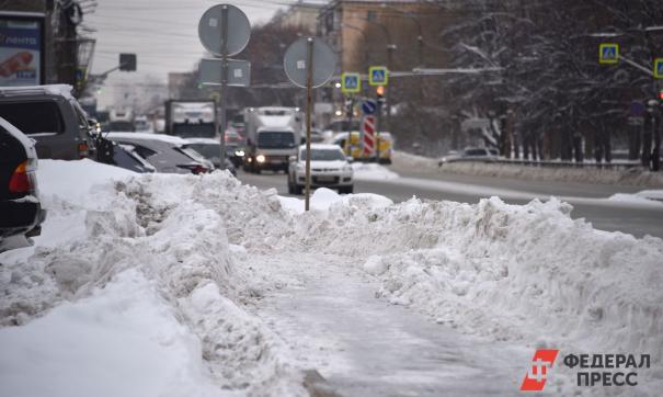 Из Иркутска вывезли 675 тонн снега