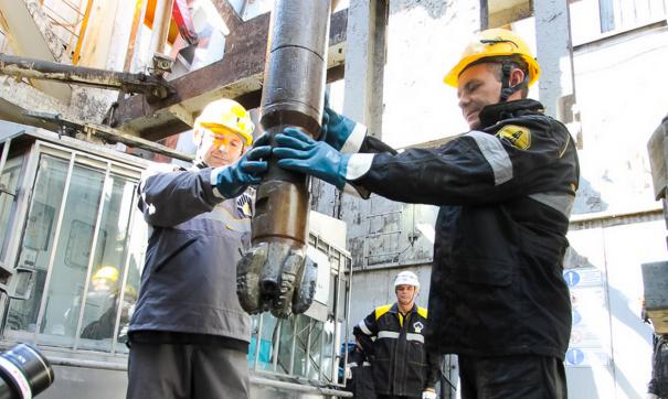 Нефтяники