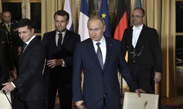 Президенты Зеленский, Макрон и Путин (слева направо) на саммите G20 в 2019 году