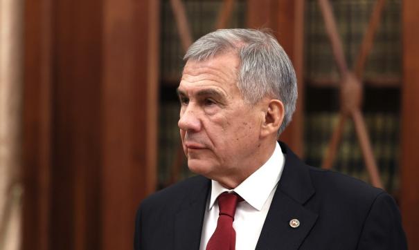 Рустам Минниханов