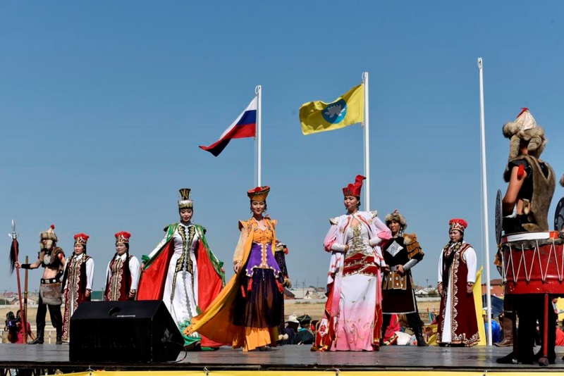элиста храм будды. субъекты поволжского района. поволжье презентация. астраханские чиновники. коррупция в татарстане.