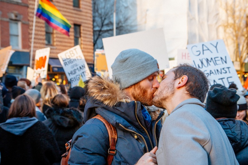 Киев опроверг подготовку законопроекта о правах ЛГБТ