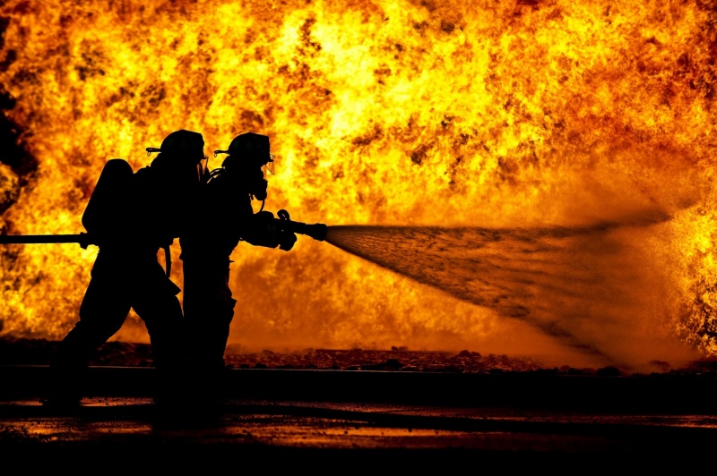 Власти Греции назвали вероятную причину пожаров