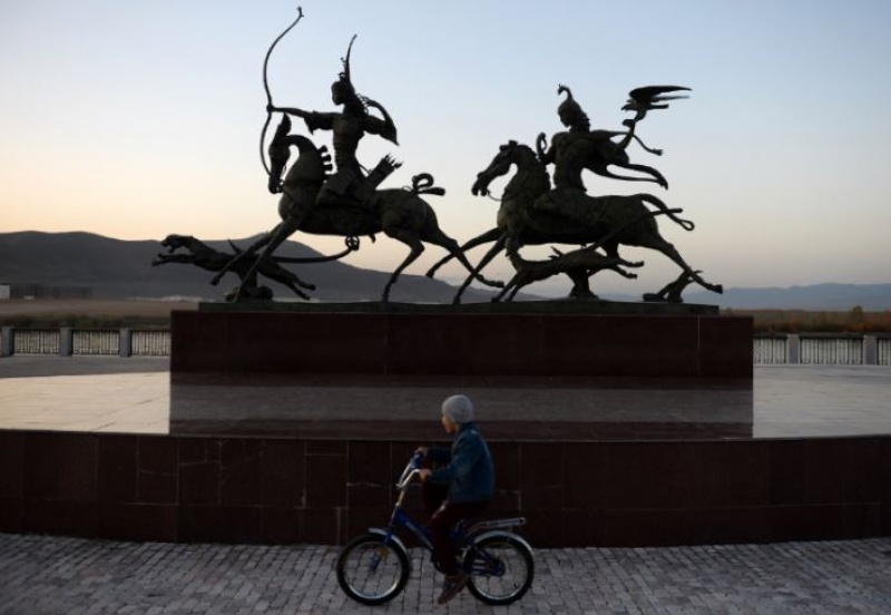 Скульптура «Царская охота» символизирует единение Тувы и России