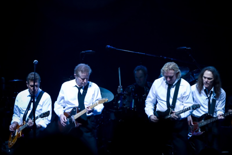 Сборник хитов Eagles стал самым продаваемым альбомом в истории музыки