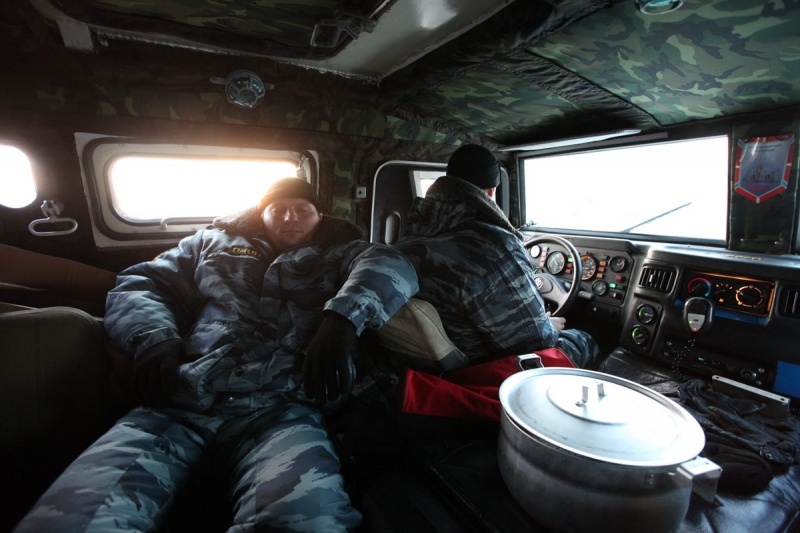 Навальный обвинил Росгвардию и Медведева в закупке продуктов по завышенным ценам