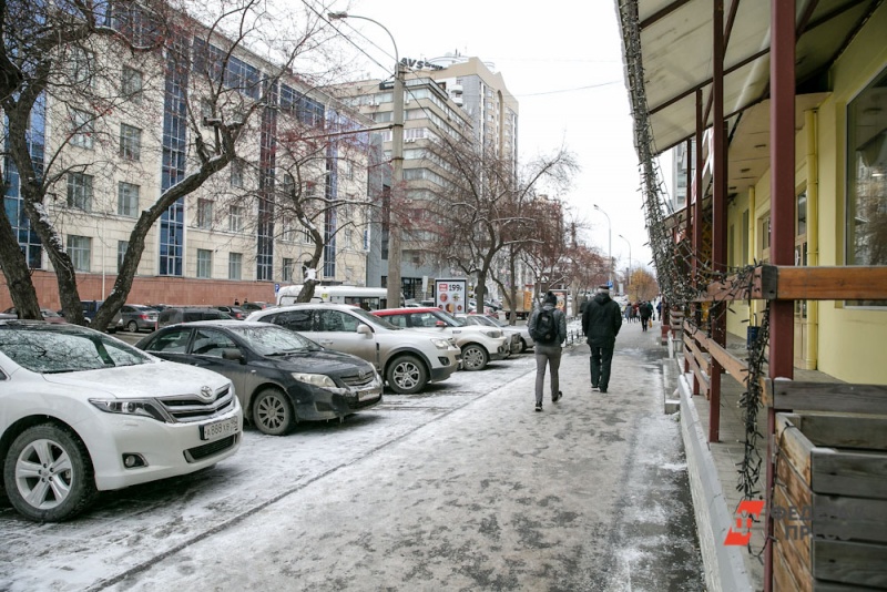 С начала снегопадов с пермских дорог вывезли 29 тысяч кубов снега