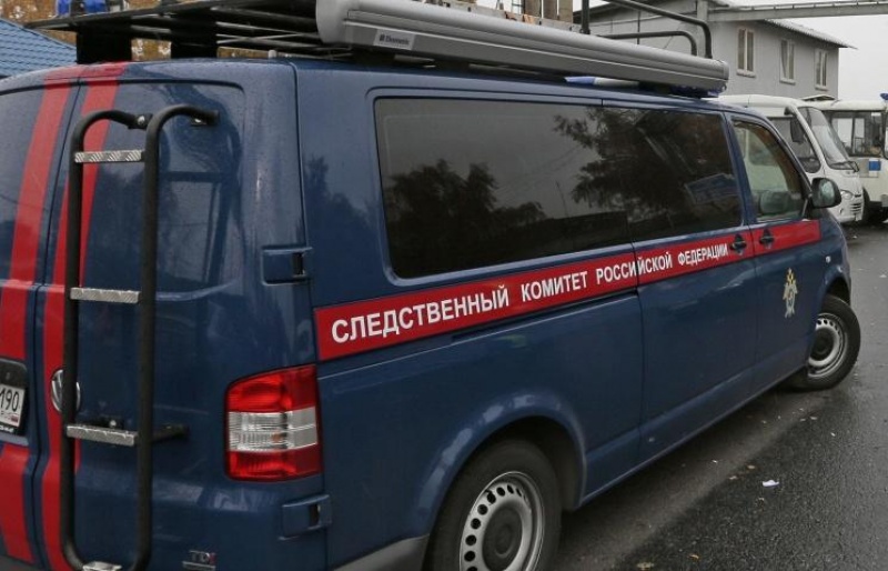 Чиновник в Новороссийске сорвался с крыши детского центра во время проверки ремонтных работ