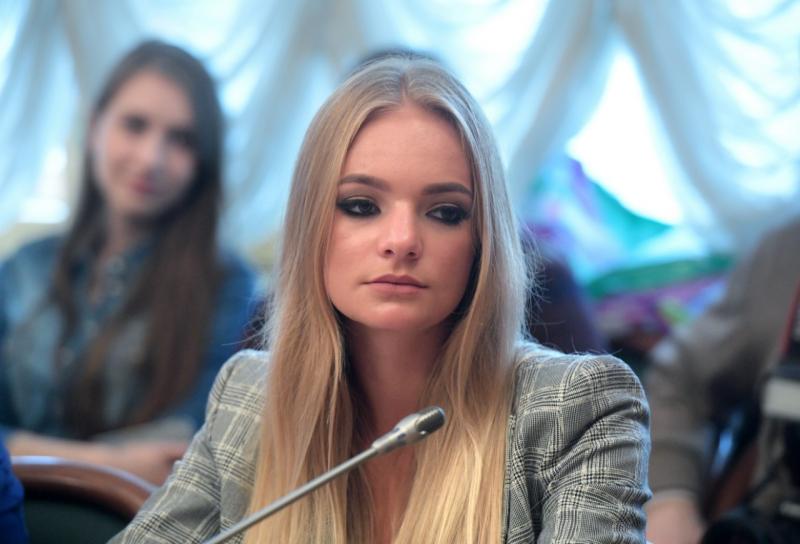 Дочь пресс-секретаря президента России дала интервью о своих покупательских привычках