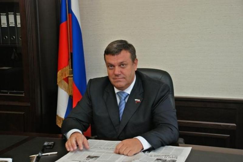 Валерий Артамонов сложил полномочия лидера единороссов в гордуме