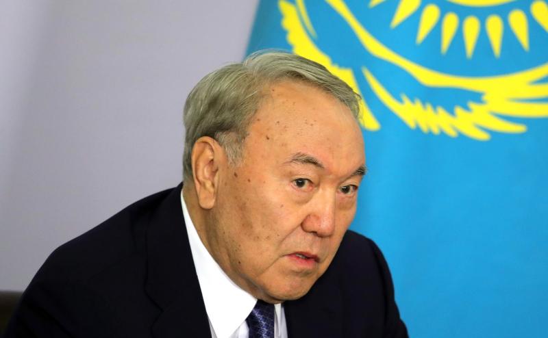 Назарбаев уверен, что правительство не решает стоящих перед ним вопросов