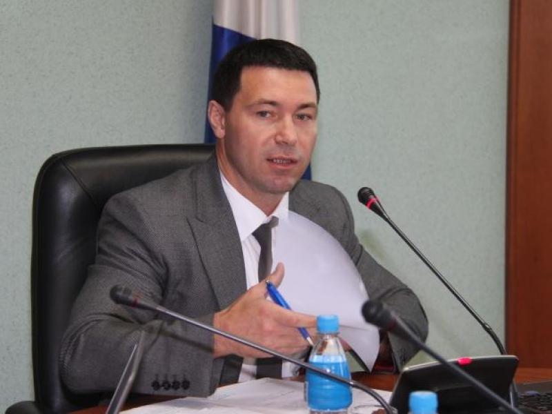 Признанный виновным в мошенничестве депутат Законодательного собрания Приморского края лишился депутатского мандата
