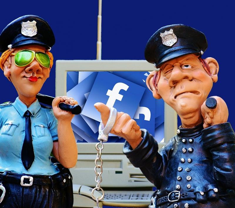 Роскомнадзор наказал Facebook за сокрытие персональных данных граждан России