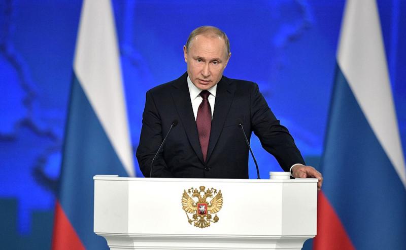 Путин подписал перечень поручений, касающихся выполнения тезисов послания президента