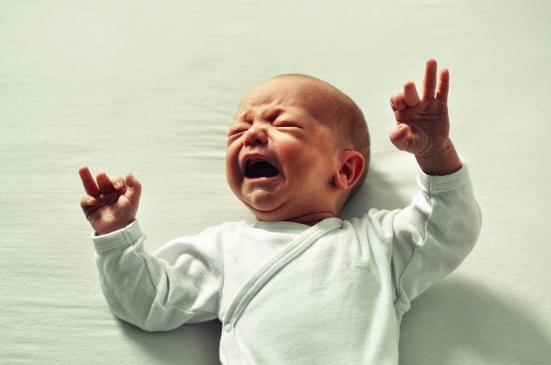 Сон родителей ухудшается на шесть лет после рождения первенца