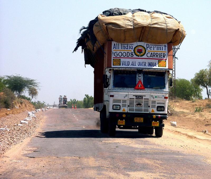 Индийская дорожная сеть является одной из крупнейших в мире