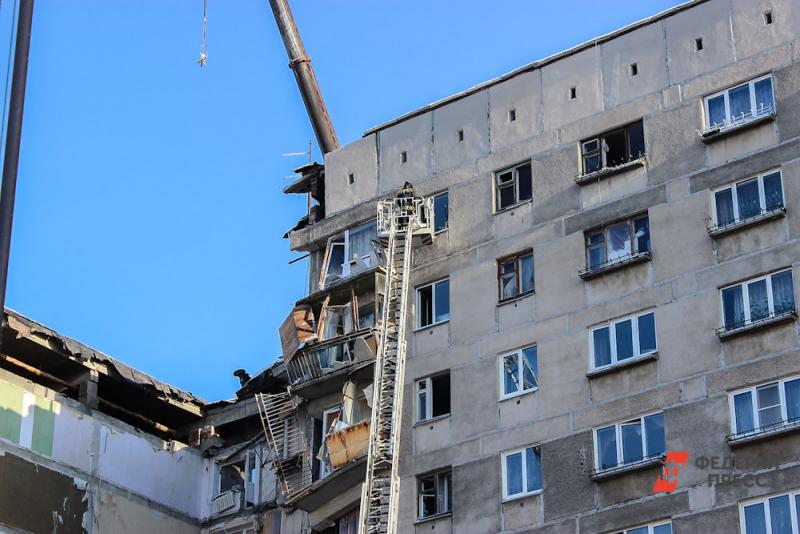 В печально известном доме в Магнитогорске началась проверка квартир на предмет скрытых повреждений