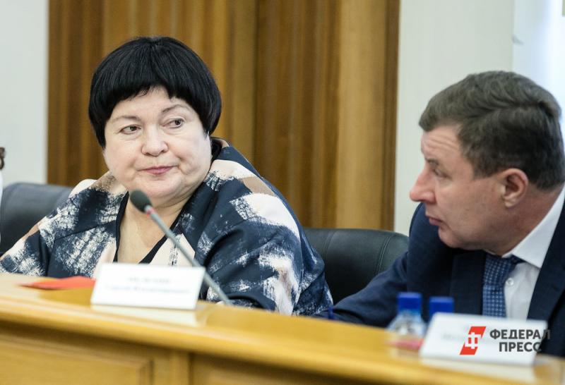 Елена Дерягина предложила отменить бесплатное питание учащихся начальных школ