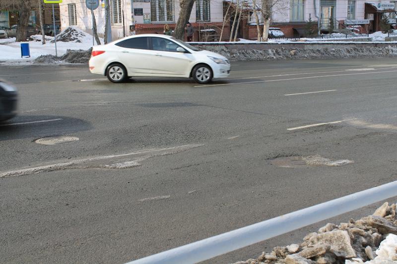 В Челябинске дважды ремонтируют одни и те же дороги