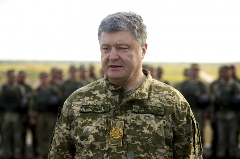 Порошенко обвинил Россию в «развале» украинской армии