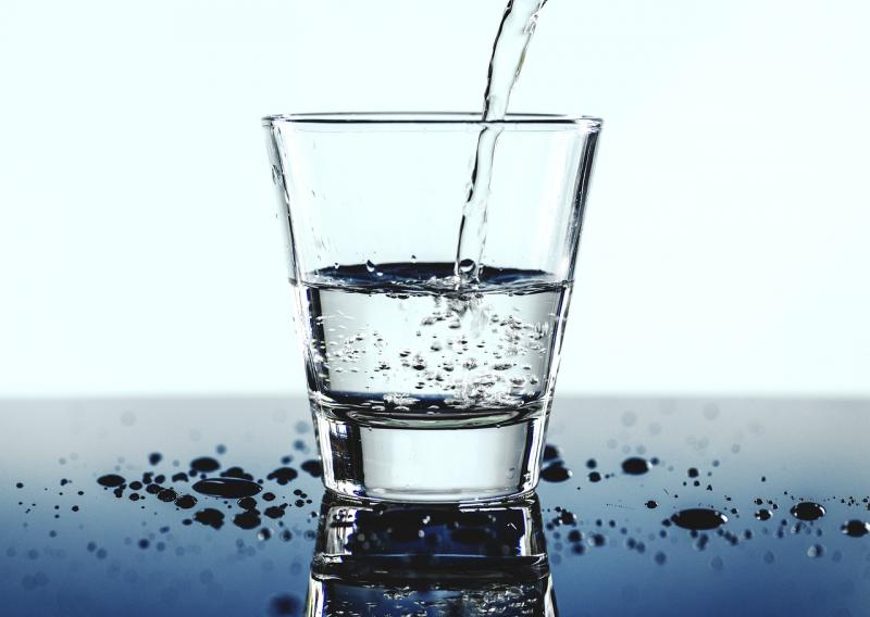 Лучше пить воду по мере появления жажды